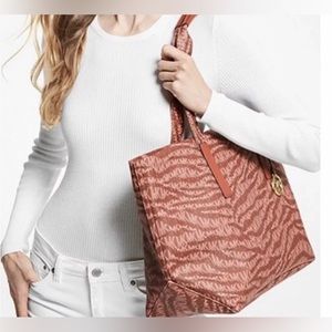 Michael Michael Kors Signature The Michael Tote Large Bag Deep Orange $298